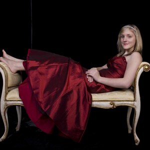 BrittainyDress divan sm_5.jpg